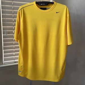 Nike Dri-Fit UV Shirt Men’s Size Large